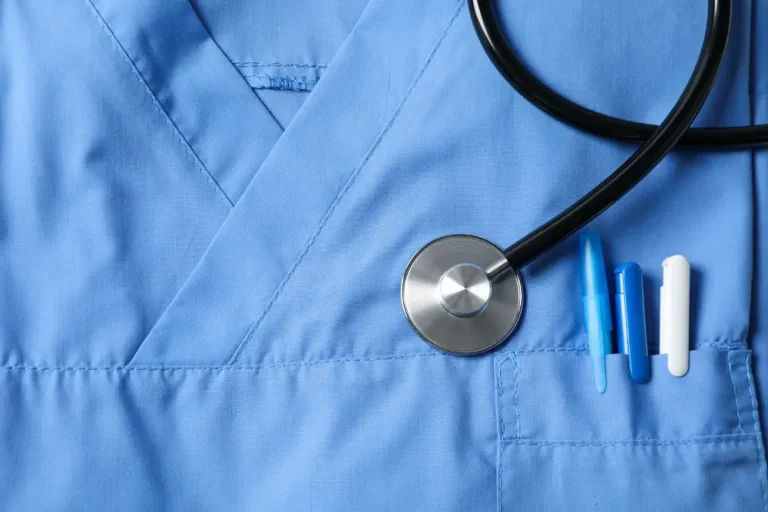 Marketing Médico Ético em 2026: como atrair pacientes sem ferir o CFM